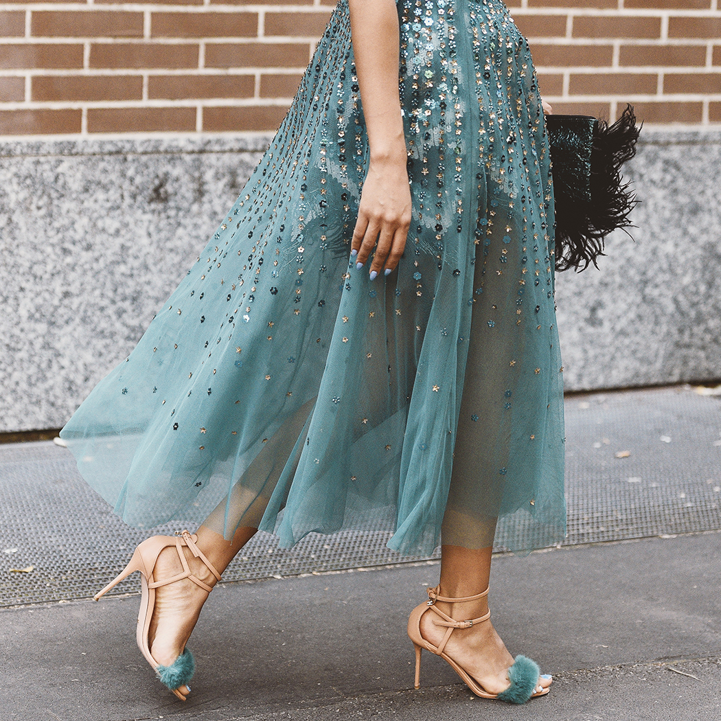 Buty do niebieskiej sukienki. Jakie wybrać?